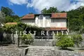 Mansion 7 bedrooms 300 m² Morinj, Montenegro