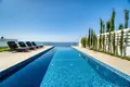 4-Schlafzimmer-Villa 350 m² Aradippou, Zypern