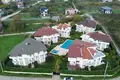 Дом 5 комнат 250 м² Чынарджык, Турция