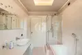 4 bedroom Villa 223 m² San Felice del Benaco, Italy