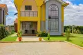 Таунхаус 4 спальни 460 м² OloosirkonSholinke ward, Кения