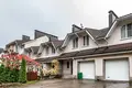 Adosado 180 m² Sonyechny, Belarús