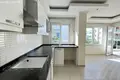 Mieszkanie 3 pokoi 135 m² Kestel, Turcja