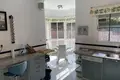 Mieszkanie 3 pokoi 197 m² Malaga, Hiszpania