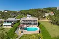 5 bedroom house 697 m² West Bay, Honduras