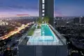 Complexe résidentiel New high-rise residential complex with swimming pools and a spa in the central business district of Bangkok, Thailand