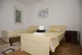 Villa de 4 dormitorios 300 m² Katun Rezevici, Montenegro