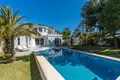 Haus 4 Schlafzimmer 258 m² Artola, Spanien