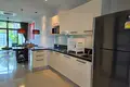 Villa mit 2 Schlafzimmern 154 m² Rawai, Thailand