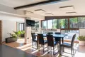 Haus 5 Schlafzimmer 288 m² Dos Hermanas, Spanien