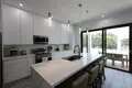 Кондо 2 спальни 123 м² West Bay, Гондурас