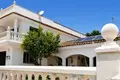 5 bedroom house 328 m² Dos Hermanas, Spain