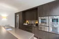 3 bedroom apartment 174 m² in London, United Kingdom