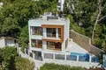 4 bedroom Villa 285 m² Katun Rezevici, Montenegro