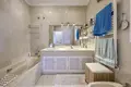 5 bedroom house 270 m² Dos Hermanas, Spain