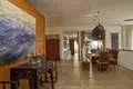 Villa de tres dormitorios 550 m² Belumbang, Indonesia