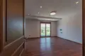 Casa 5 habitaciones 578 m² Podgorica, Montenegro