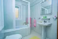 Mieszkanie 2 pokoi 80 m² Torrevieja, Hiszpania