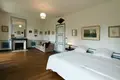 Castle 10 bedrooms 700 m² Poitiers, France