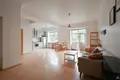 Mieszkanie 2 pokoi 58 m² Ryga, Łotwa