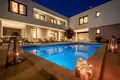 Casa 6 habitaciones 390 m² Grad Split, Croacia