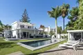 4 bedroom house 350 m² San Pedro Alcantara, Spain