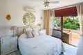 Haus 4 Schlafzimmer 270 m² Dos Hermanas, Spanien