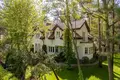 Haus 6 zimmer 397 m² Warschau, Polen