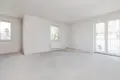 2 bedroom apartment 69 m² Warsaw, Poland