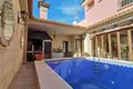 4-Schlafzimmer-Villa 1 500 m² San Miguel de Salinas, Spanien