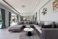 Villa de tres dormitorios 360 m² Thalang, Tailandia