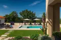 Дом 4 спальни 230 м² Город Пула, Хорватия