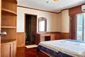 Piso independiente 3 habitaciones 163 m² Na Kluea, Tailandia