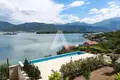 villa de 5 dormitorios  Tivat, Montenegro