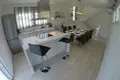 Dom 4 pokoi 200 m² Okrug Gornji, Chorwacja
