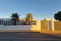 Haus 4 Schlafzimmer 558 m² Dos Hermanas, Spanien