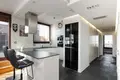 Mieszkanie 3 pokoi 77 m² Warszawa, Polska
