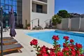 Дом 20 спален 800 м² Сплитско-Далматинская жупания, Хорватия