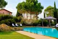 Propiedad comercial 600 m² en Grosseto, Italia