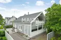 Дом 4 комнаты 133 м² Helsinki sub region, Финляндия
