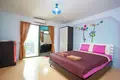 Appartement 15 chambres  Pattaya, Thaïlande