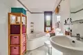 4 bedroom house 261 m² Dos Hermanas, Spain