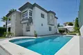 Haus 3 Schlafzimmer 258 m² Dos Hermanas, Spanien