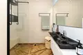 1 bedroom apartment 82 m² Warsaw, Poland
