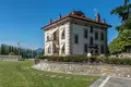 Villa 10 bedrooms 1 300 m² Luino, Italy