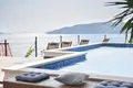 villa de 5 dormitorios 325 m² Grad Trogir, Croacia