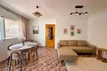 Mieszkanie 2 pokoi 69 m² Torrevieja, Hiszpania