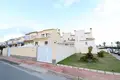 Szeregowiec 4 pokoi 165 m² Torrevieja, Hiszpania