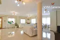 5-Schlafzimmer-Villa 360 m² Urbanizacion Dona Pepa, Spanien