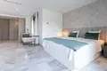 Haus 5 Schlafzimmer 420 m² Dos Hermanas, Spanien